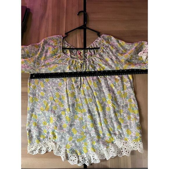 Johnny Was Silk floral blouse - Picture 6 of 6